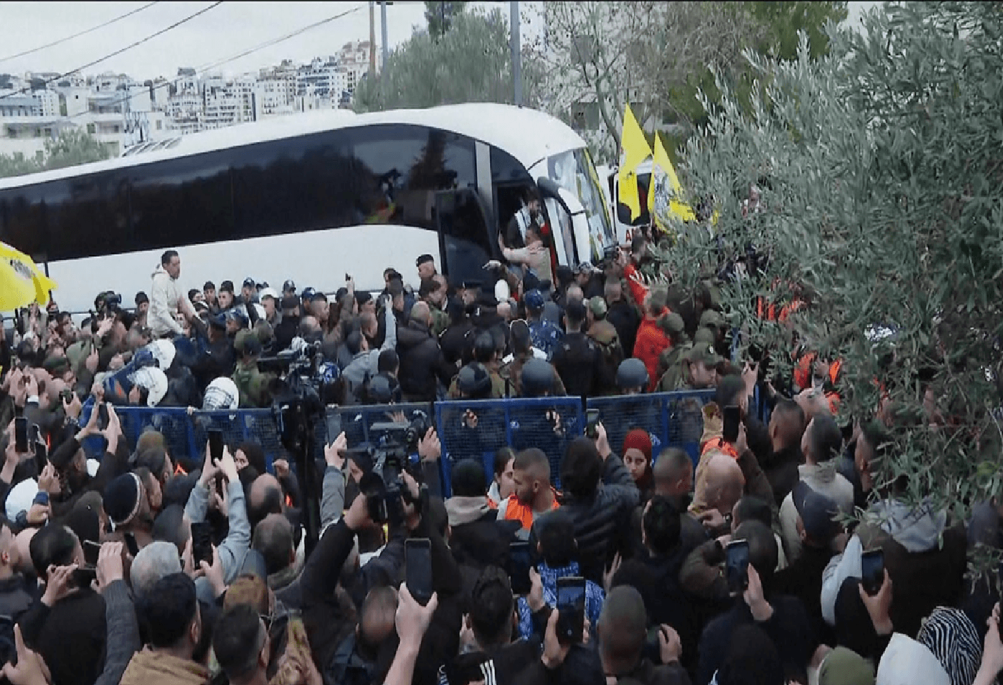 First Stage of Gaza Agreement Focuses on Hostages, Prisoners, and Ceasefire