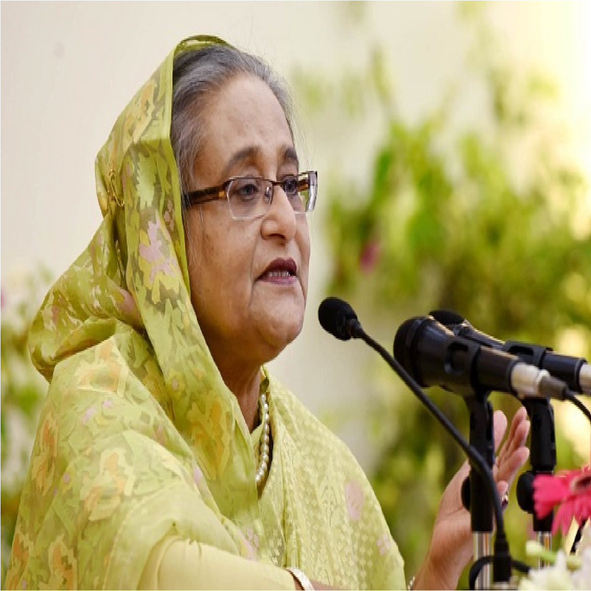 Sheikh Hasina Sentenced to Death: A Dramatic Fall of Bangladesh’s Long-Standing Leader Amid Crimes Against Humanity Trial